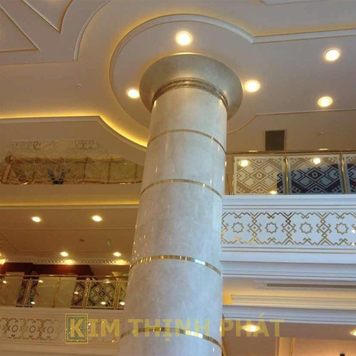 Mẫu cột tròn đá marble