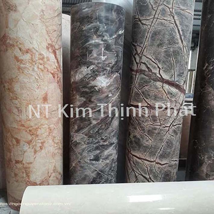 cột tròn đá hoa cương màu đen