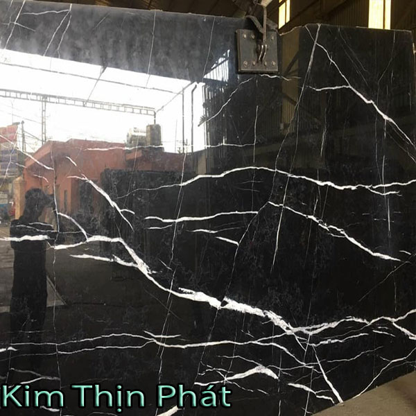 Đá hoa cương nâu tia chớp