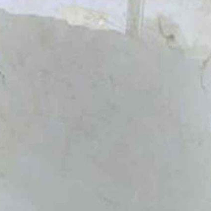 Đá Hoa Cương Kem chỉ đỏ