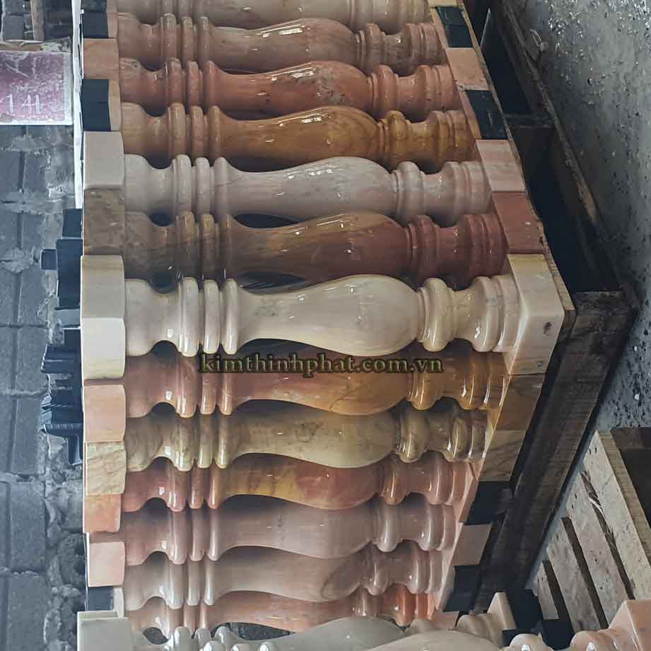 Đá hoa cương vàng