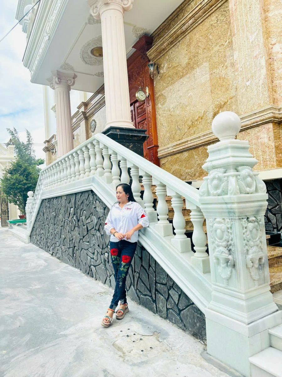 Mặt tiền đá hoa cương